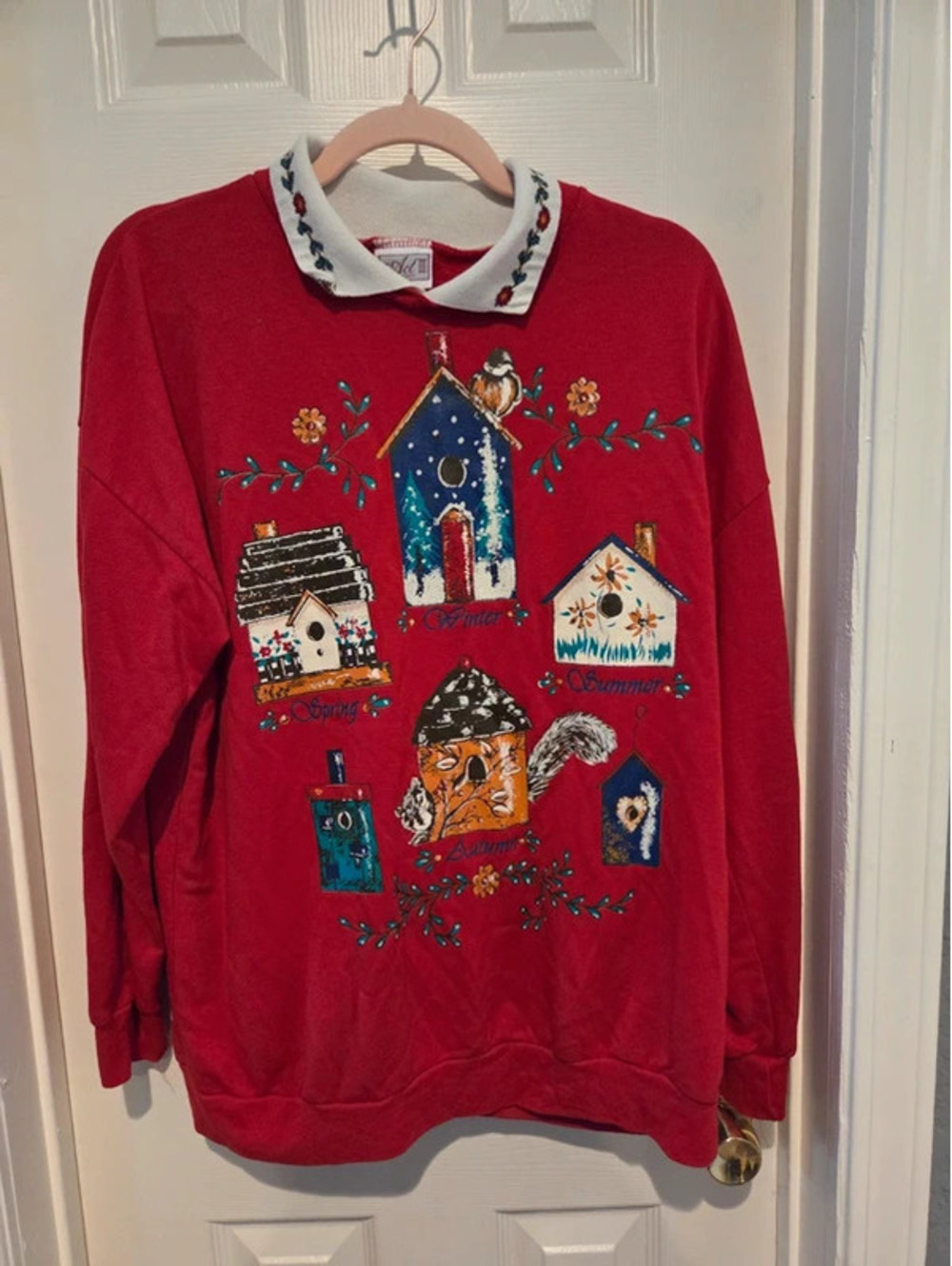 Vintage 1990s "Act III Classics" seasonal birdhouse graphic sweatshirt.